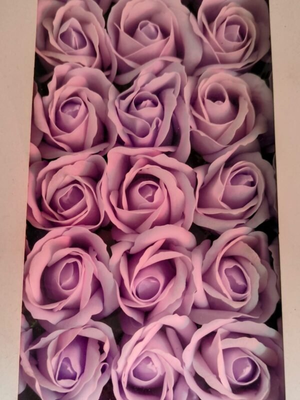 G48812 Caja de 50 Rosas Jabón Aromático