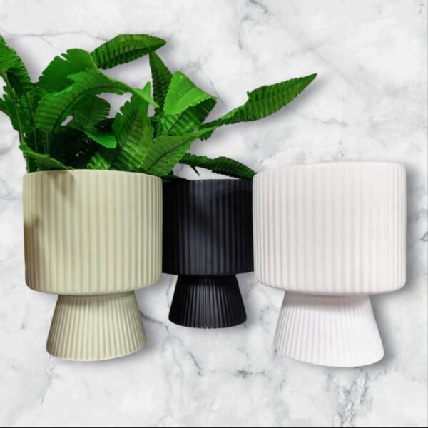 A8816 Macetero Cerámica Base con Textura Vertical