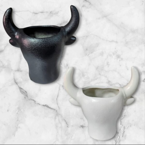 XN0001 Maceta Cabeza de Toro Pequeña