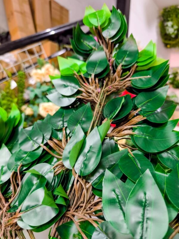 WhatsApp Image 2026-01-22 at 4.04.20 PM (1) BF-47 Set de 12 Ramas con Hojas de Verde Profundo 60 Cms de largo