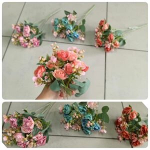 IMG-20261001-WA0063 D965 Ramo de Rositas Pequeñas con Flores